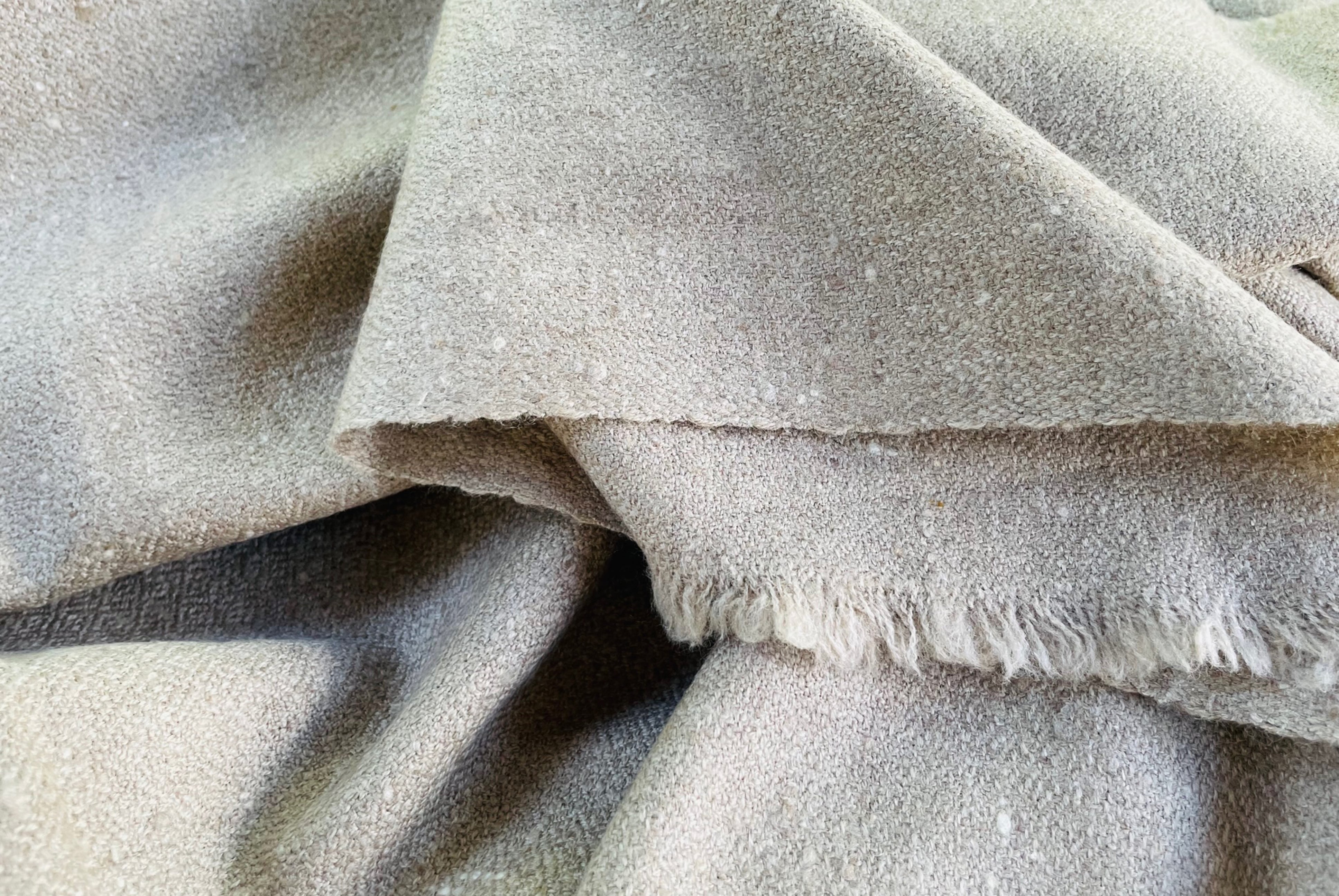 Kailash meditation blanket in beige, made from natural Himalayan wool, ideal for meditation and relaxation.