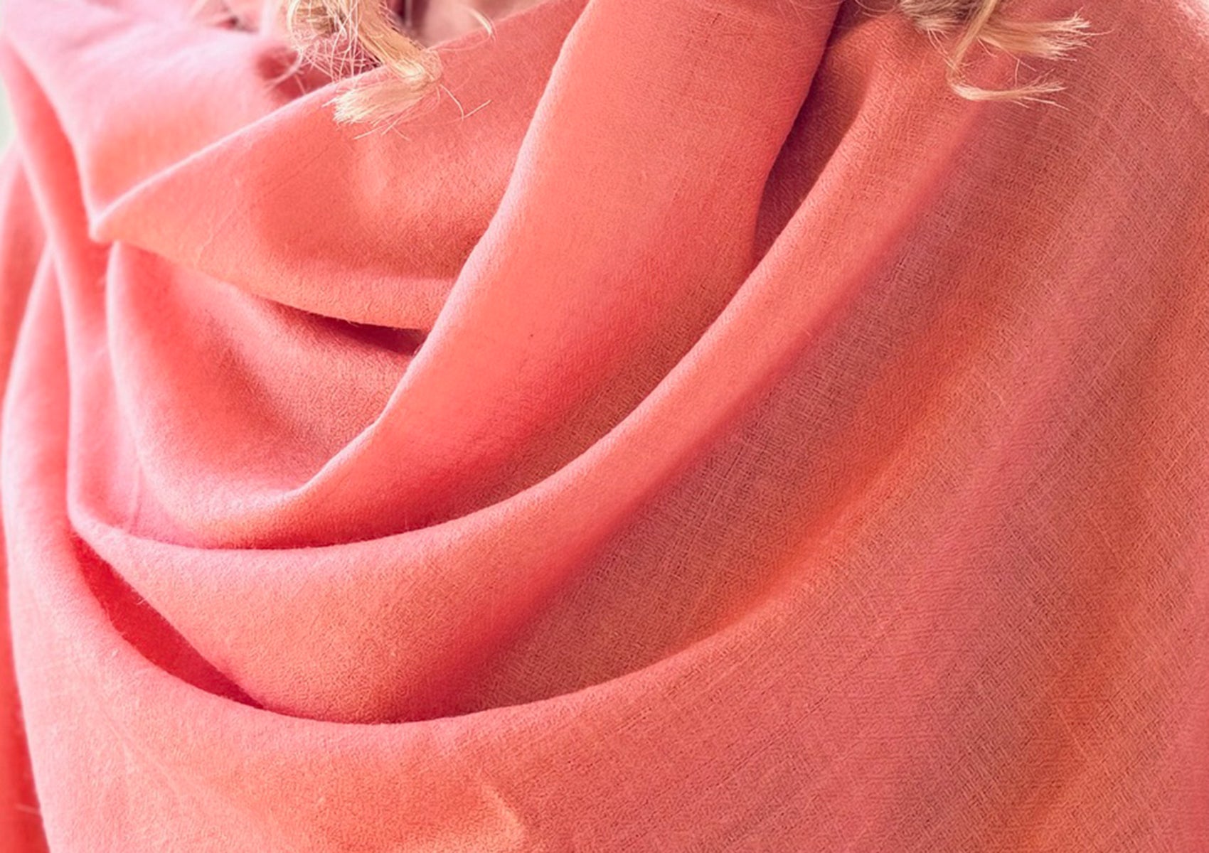 LAKSHMI SUPREME - Authentic Pashmina Meditation Shawl - Coral