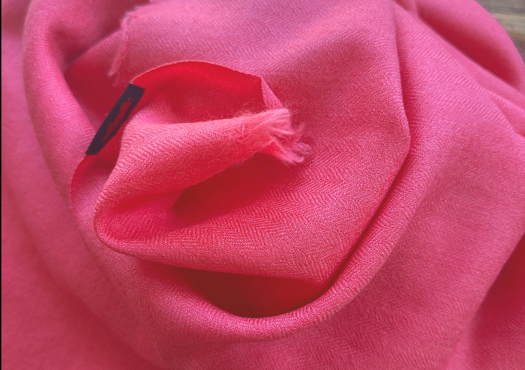 LAMA - Large Meditation Blanket - Bright Pink