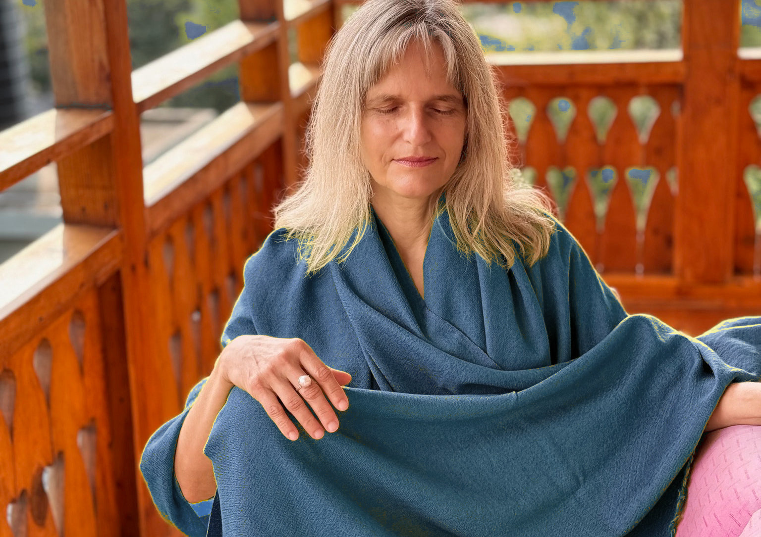 LAMA - Large Meditation Blanket - Steel Blue