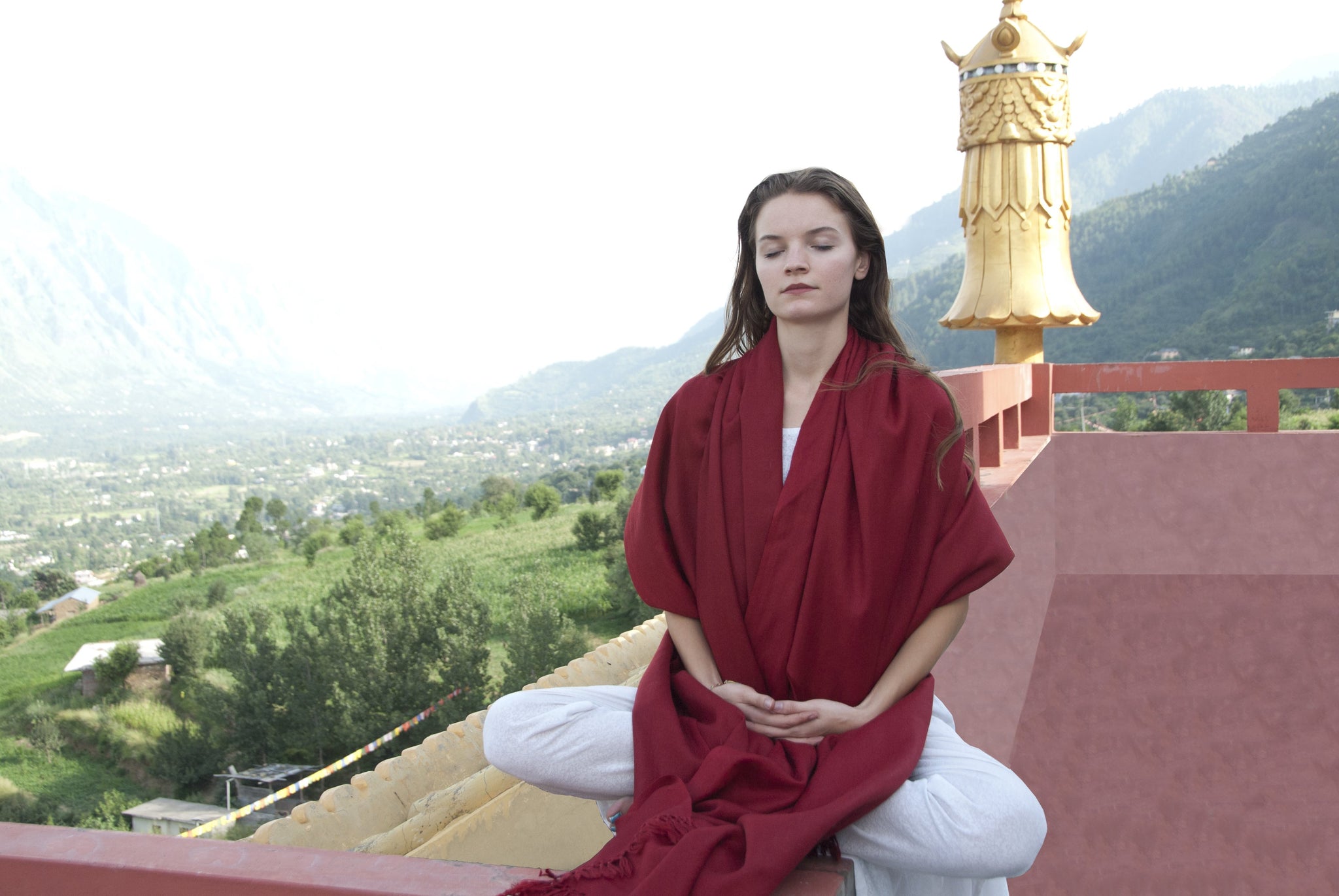 Buddhist Shawl  Buddhist Meditation and Prayer Shawls – Esprit de  l'Himalaya