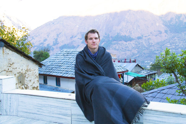SATI Shawl Grey Handwoven Wool Meditation Prayer Scarf Blanket Premium –  AJJAYA